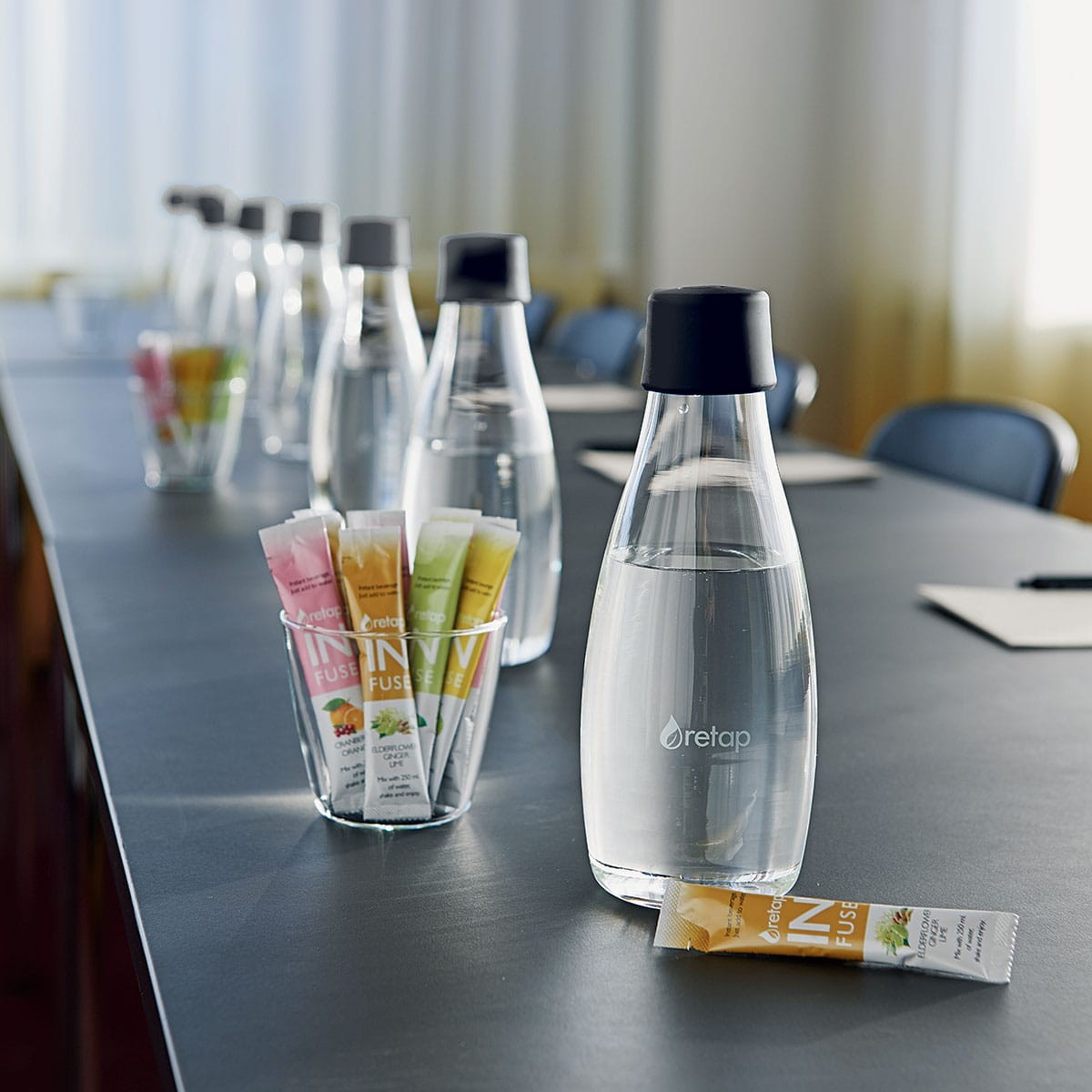 H2One Trinkflasche von Retap®