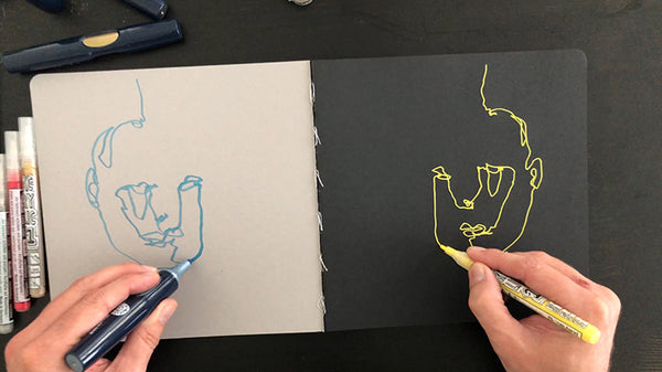 Zwei Seiten, zwei Farben, zwei Hände - Jimi Holstebro arbeitet im 4-2-Sketch