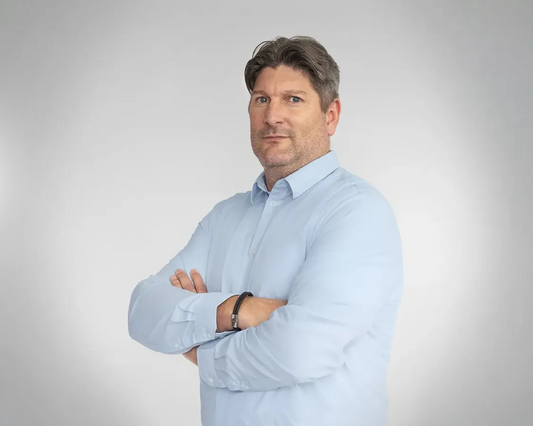 Strategische Neuausrichtung: Dr. Markus Ross übernimmt Leitung der Unternehmenskommunikation bei Neuland