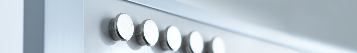 Magnete an einem Whiteboard von Neuland.